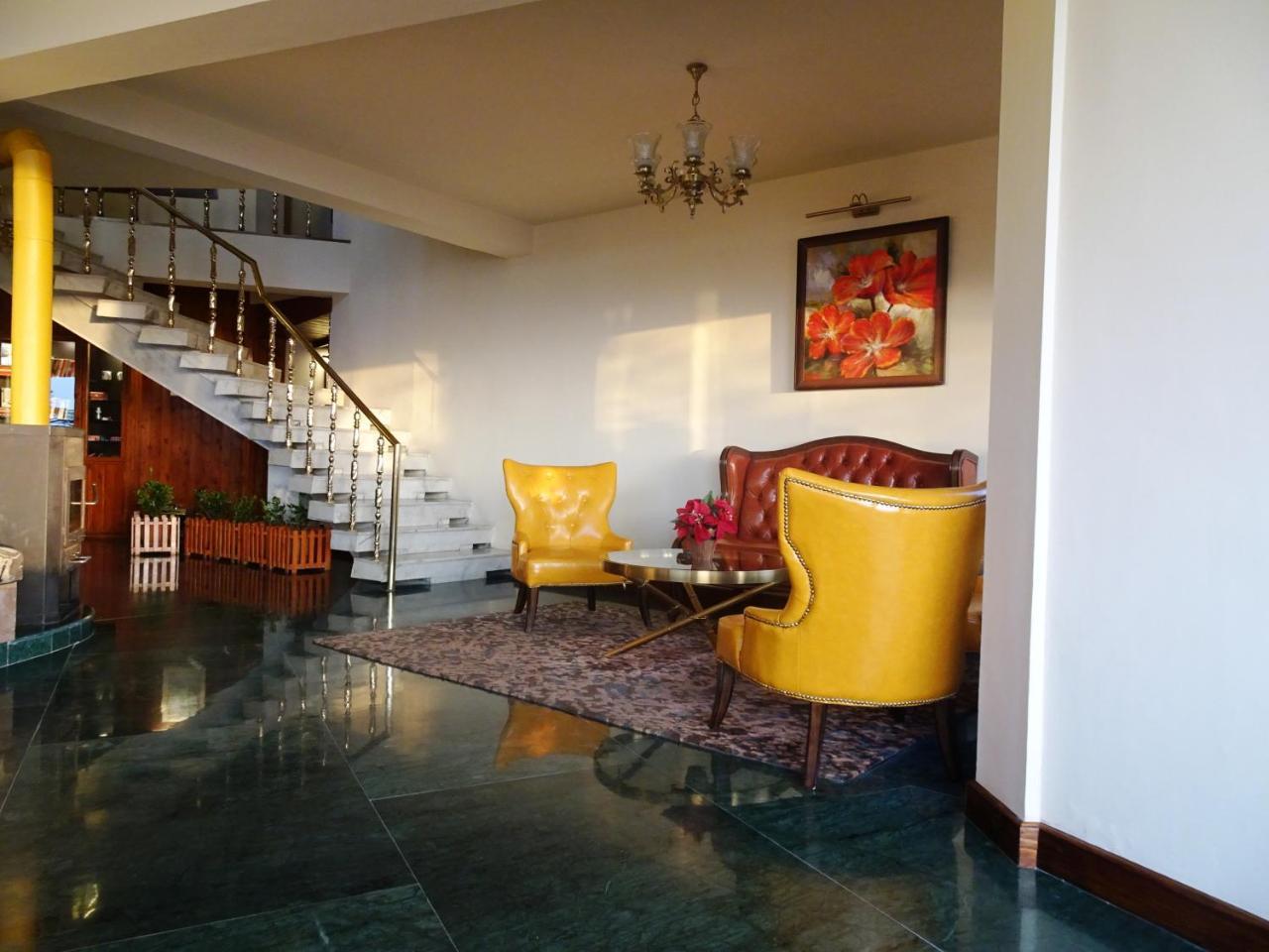 Honeymoon Inn Shimla Zewnętrze zdjęcie