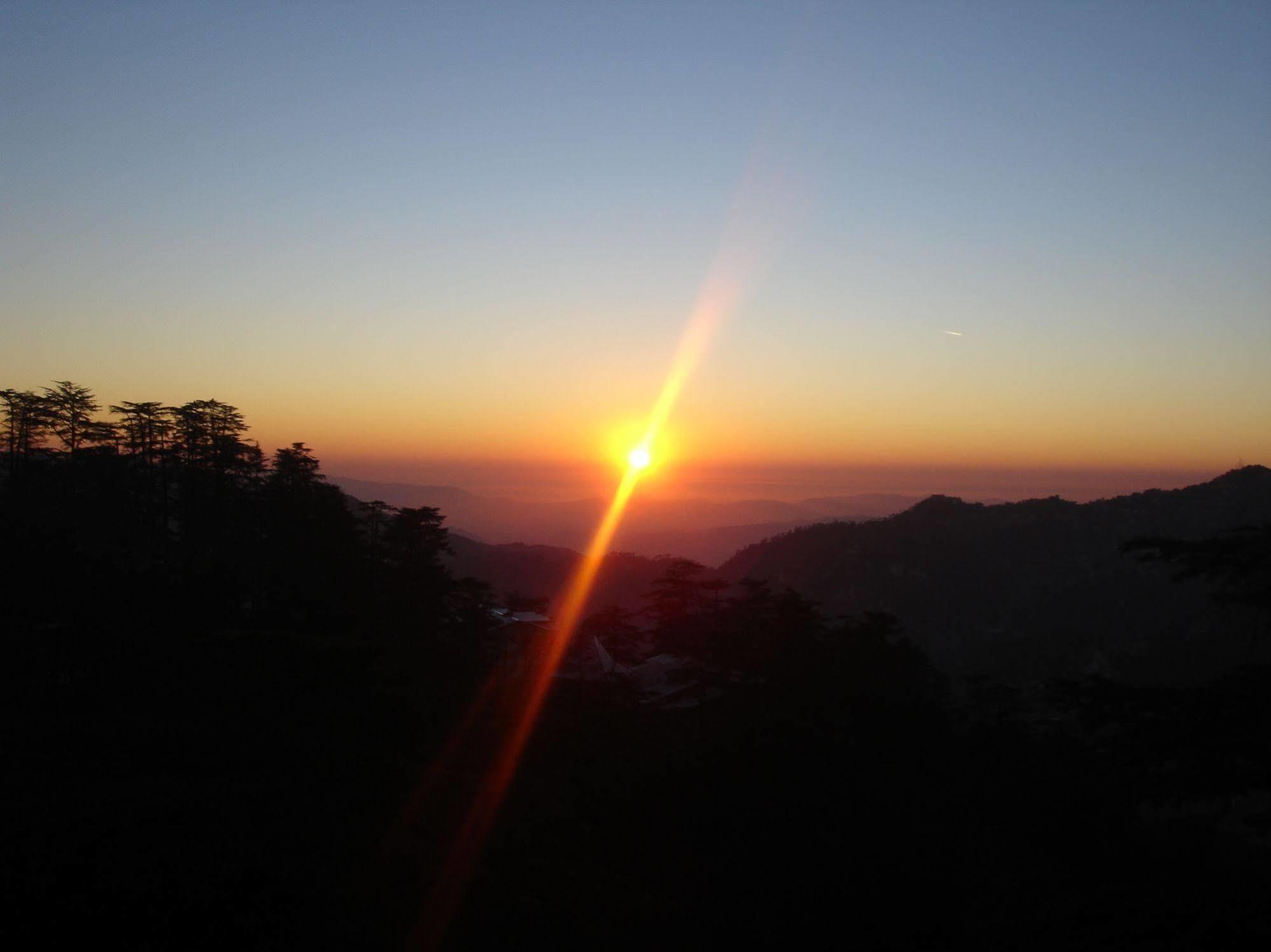 Honeymoon Inn Shimla Zewnętrze zdjęcie